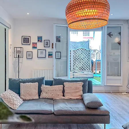 #ib The Little Terrace *