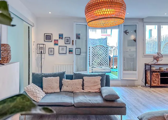 #ib The Little Terrace *